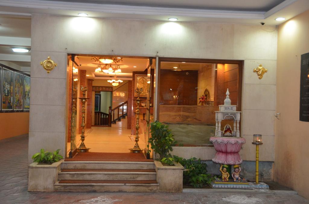Hotel Raya'S Annexe-1 Kumbakonam Dış mekan fotoğraf