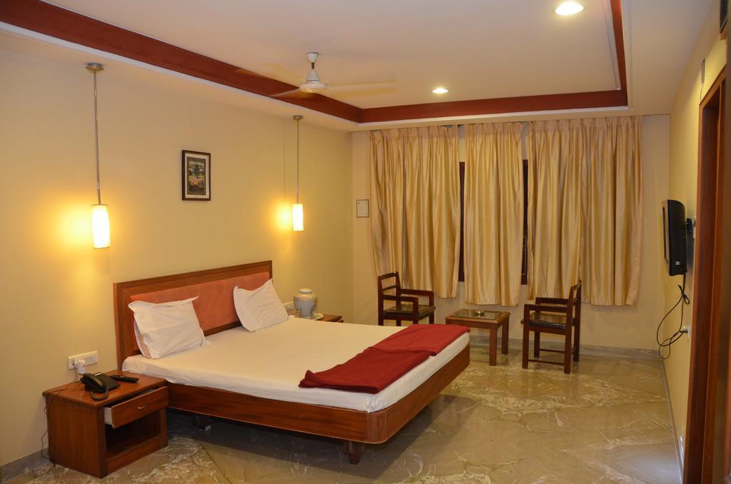 Hotel Raya'S Annexe-1 Kumbakonam Dış mekan fotoğraf