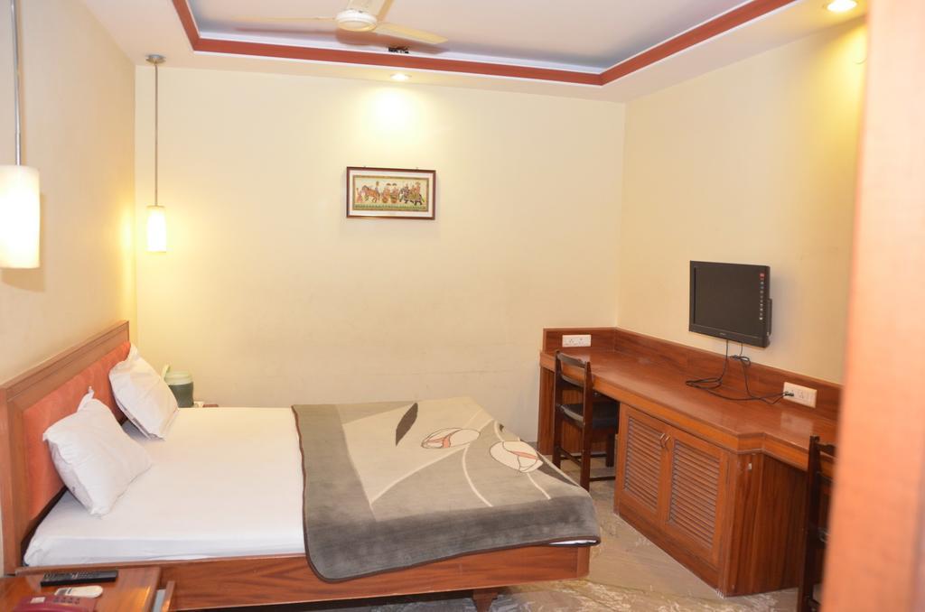 Hotel Raya'S Annexe-1 Kumbakonam Dış mekan fotoğraf